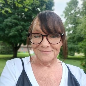 Meet your Posher, Michele